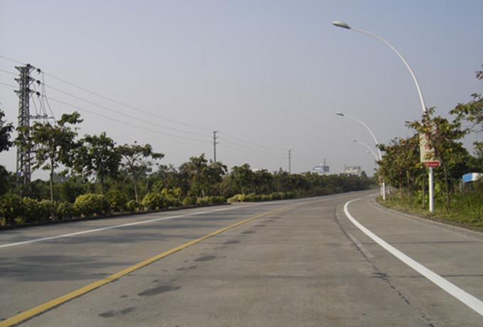 哈爾濱廠區(qū)學(xué)校等停車場車位劃線