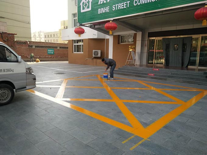 哈爾濱黃色網(wǎng)絡線 消防網(wǎng)格線施工