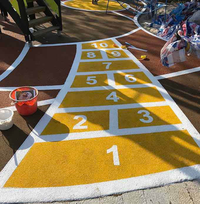 哈爾濱公園專業(yè)做熱熔劃線、道路劃線