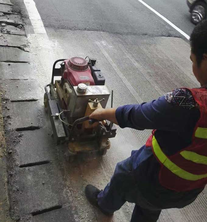 哈爾濱去除舊標(biāo)線施工